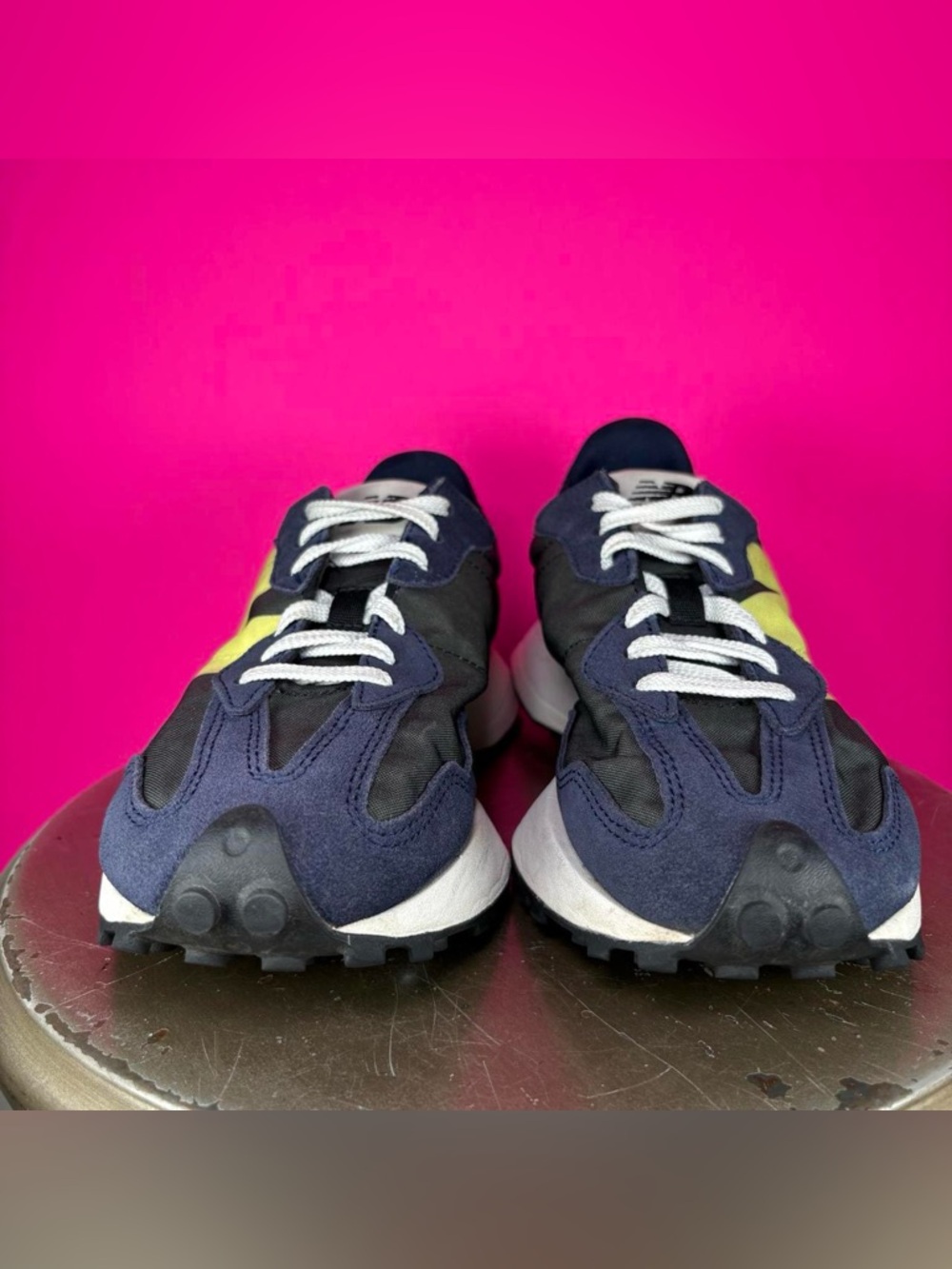 New Balance 327 Eclipse First Light Navy Blue Suede Black Nylon Sneaker US 7 - Picture 2 of 9